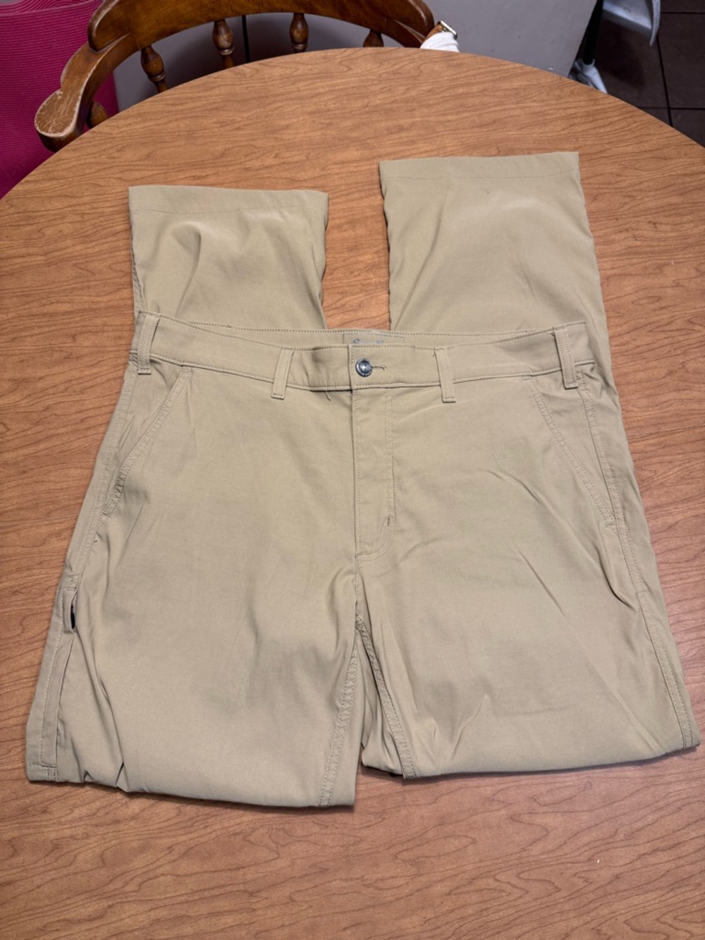 Eddie Bauer Travex
